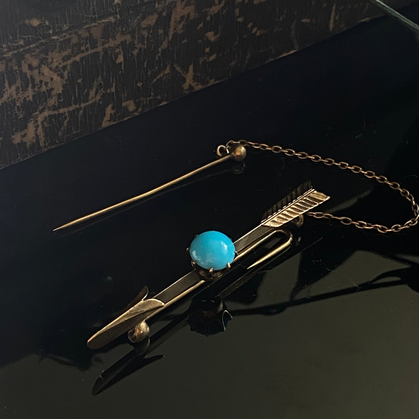 Victorian 14k Gold Turquoise Arrow Brooch