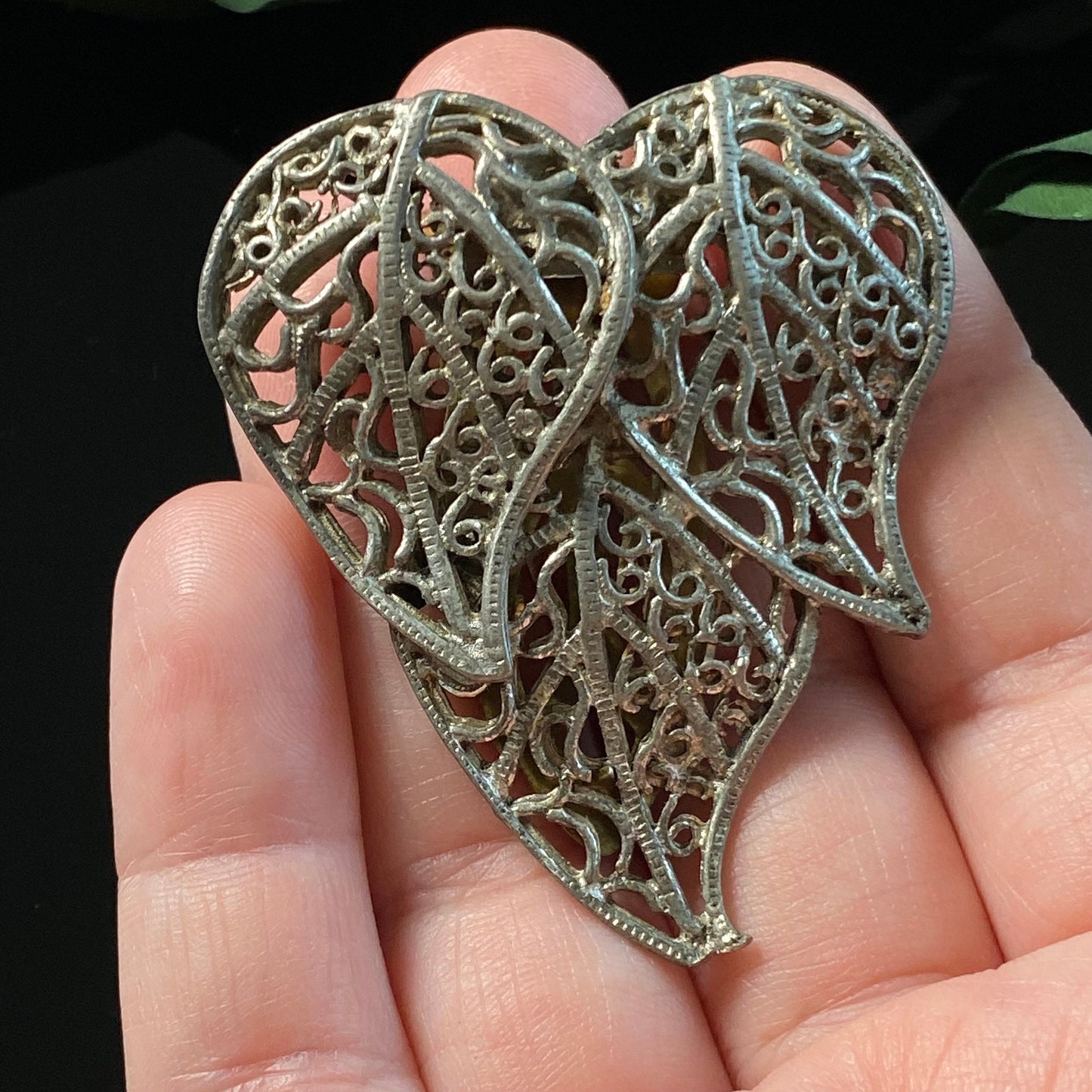 Vintage Pot Metal Filigree Leaves Dress Clip