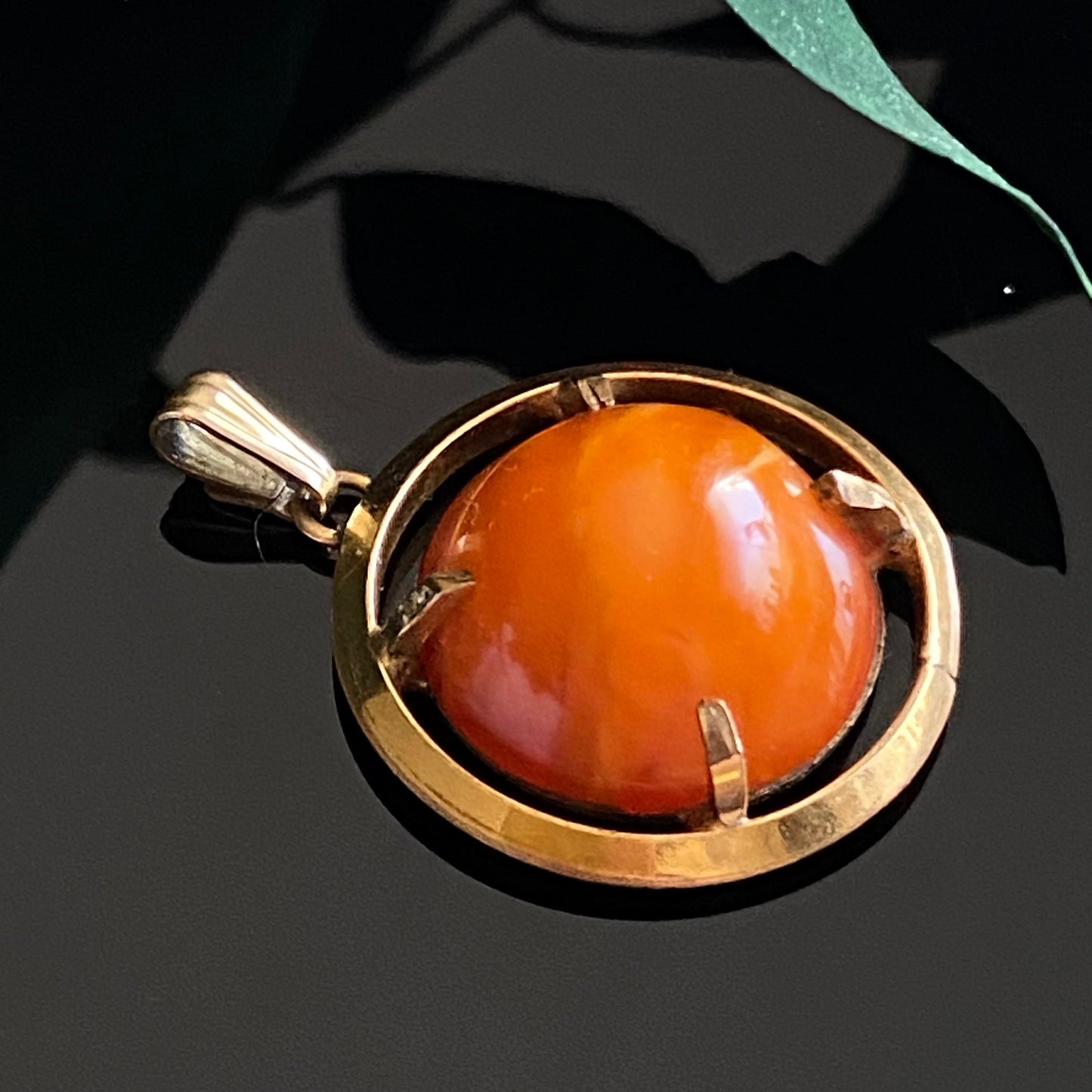 Vintage Gold Filled Round Amber Cabochon Pendant | Amber Guild | 1940s-1950s