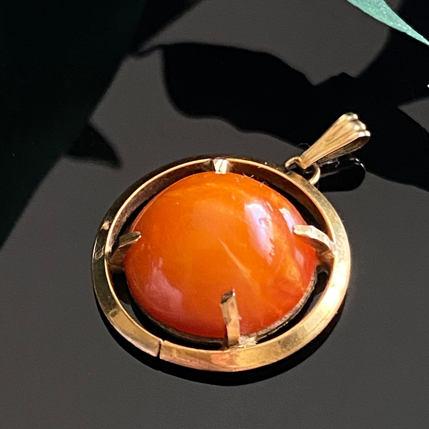 Vintage Gold Filled Round Amber Cabochon Pendant | Amber Guild | 1940s-1950s