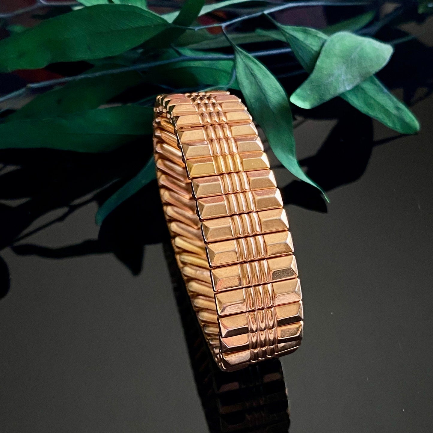 Vintage Gold Stretch Expansion Bracelet | Hong Kong Made