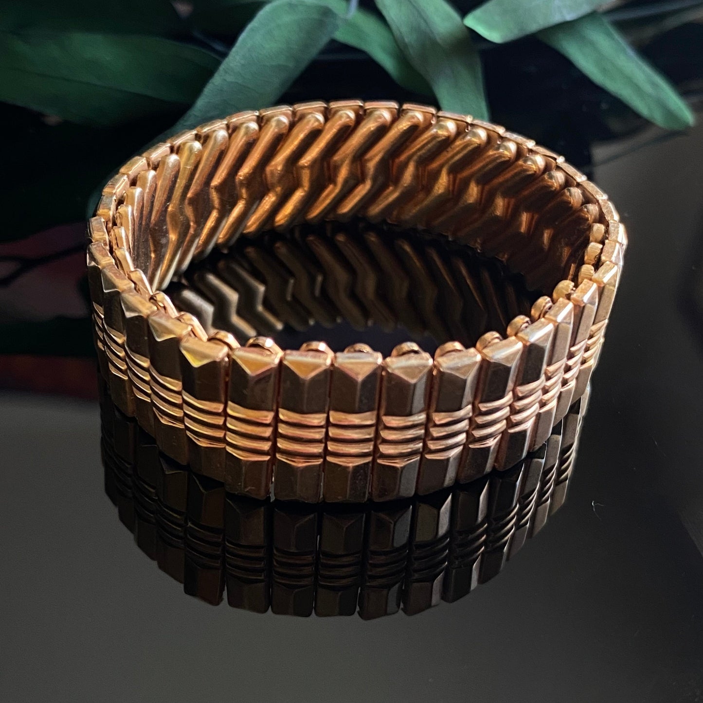 Vintage Gold Stretch Expansion Bracelet | Hong Kong Made