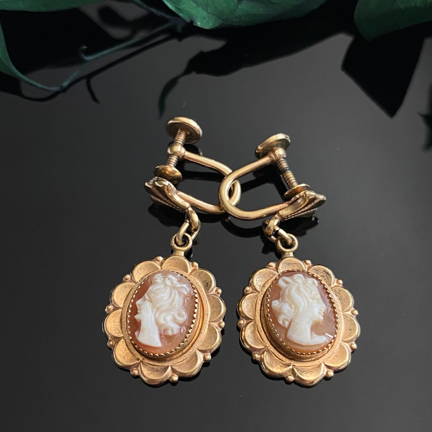 Vintage Gold Filled Genuine Cameo Screwback Drop Dangle Earrings