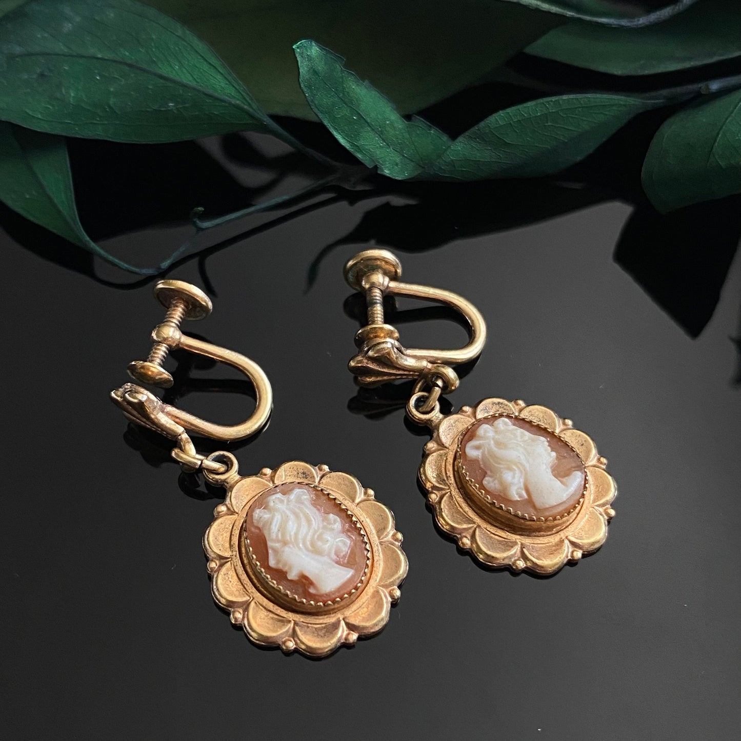 Vintage Gold Filled Genuine Cameo Screwback Drop Dangle Earrings