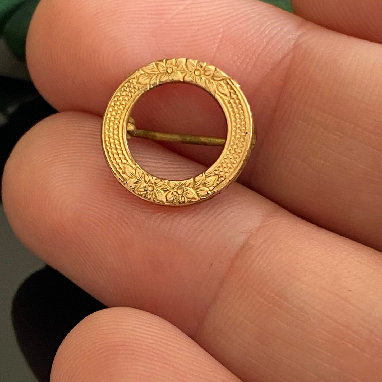 Antique Mini Gold Filled Circle Pin