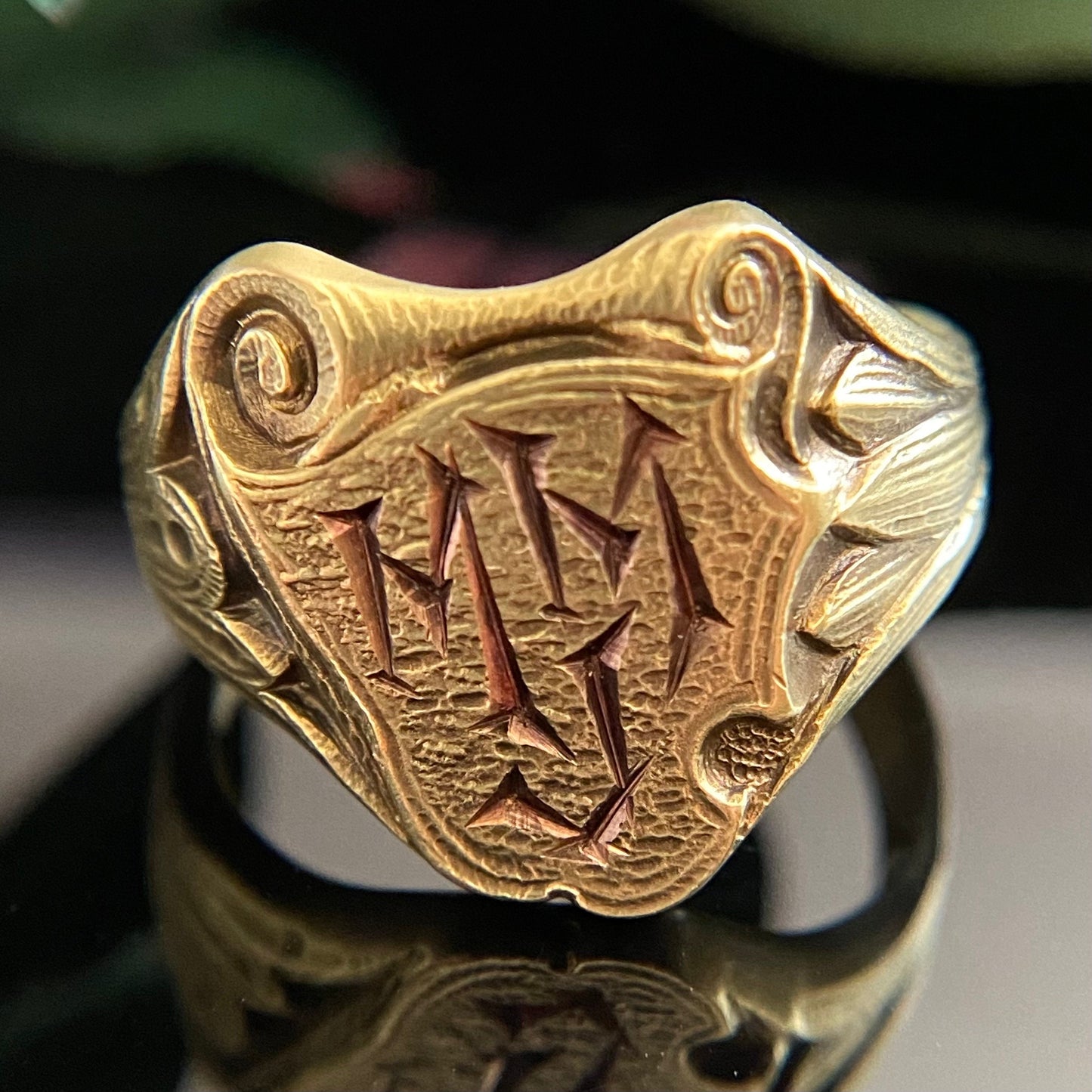 Antique 10k Gold Art Nouveau Mens Engraved Scroll Signet Ring | Size 11 | Monogram MMJ