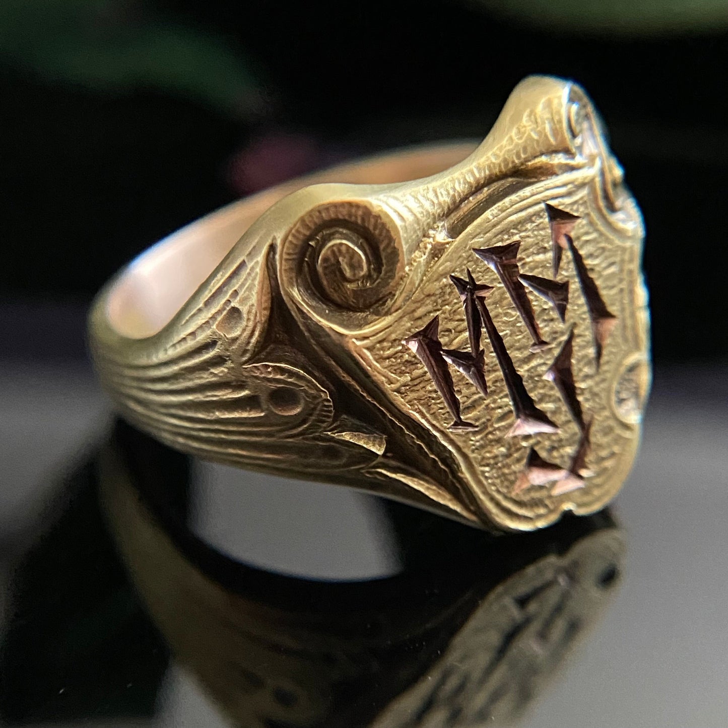 Antique 10k Gold Art Nouveau Mens Engraved Scroll Signet Ring | Size 11 | Monogram MMJ