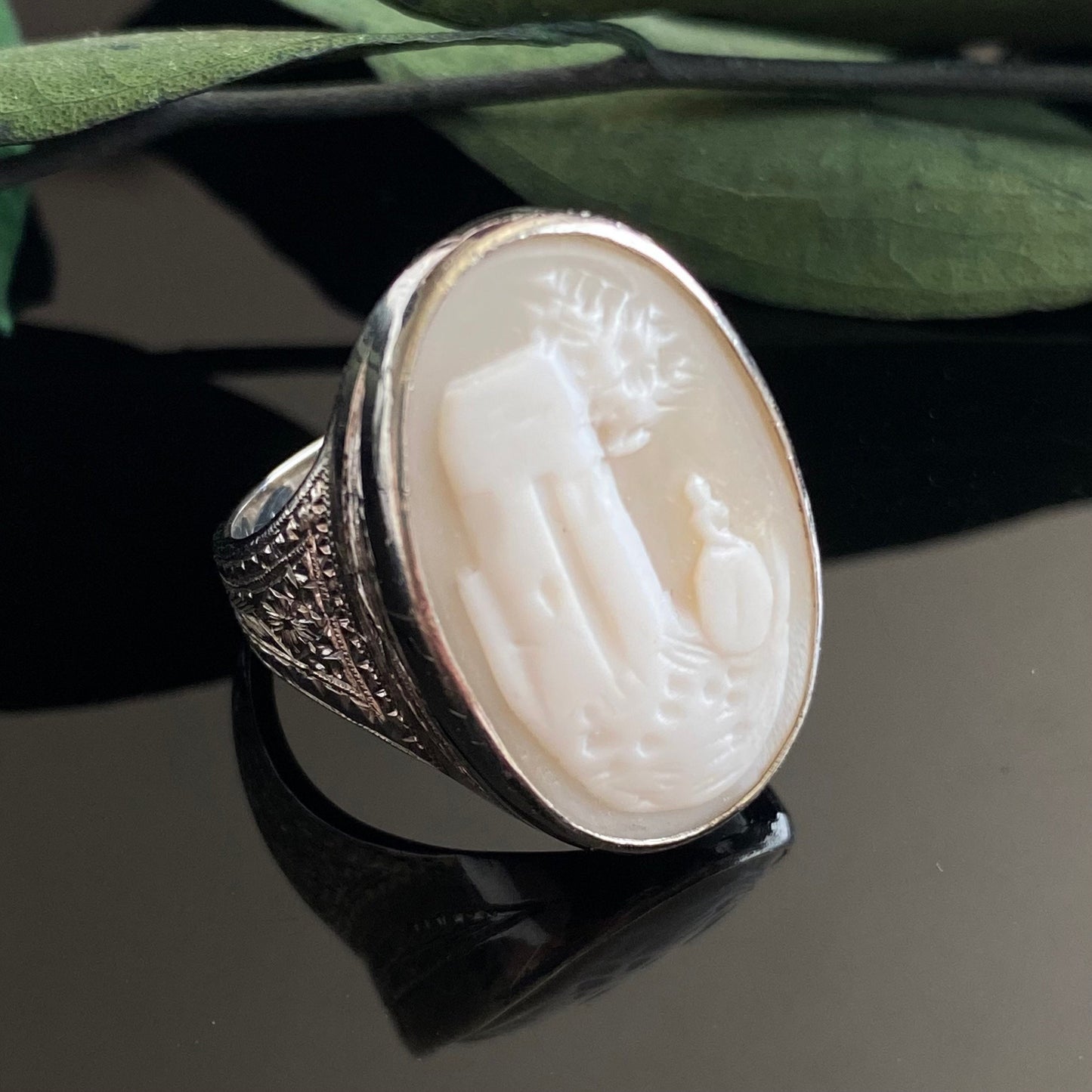 Antique 18k White Gold Rebecca at the Well Shell Cameo Ring | Size 7