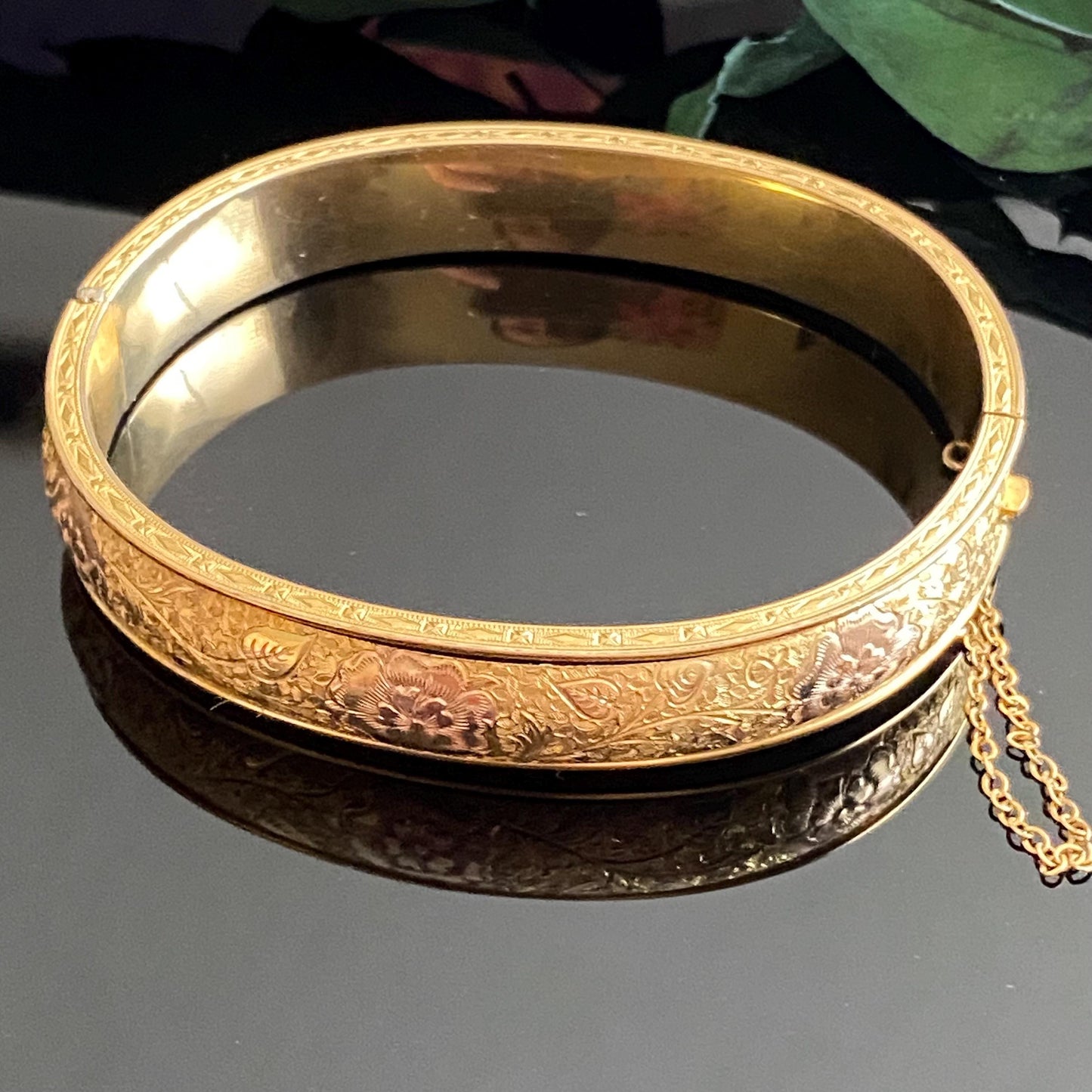 Antique Vintage Gold Filled Dunn Bros Floral Bangle