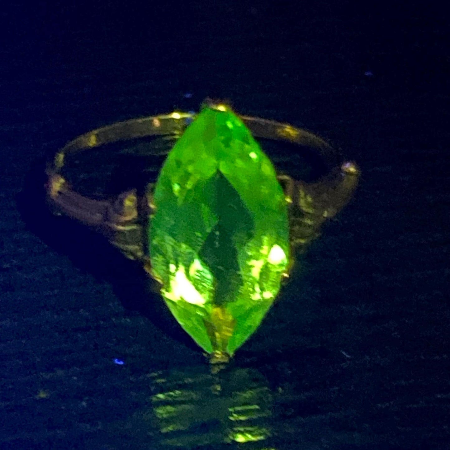 Vintage 10k Gold Marquise Cut Uranium Glass Ring Size 7